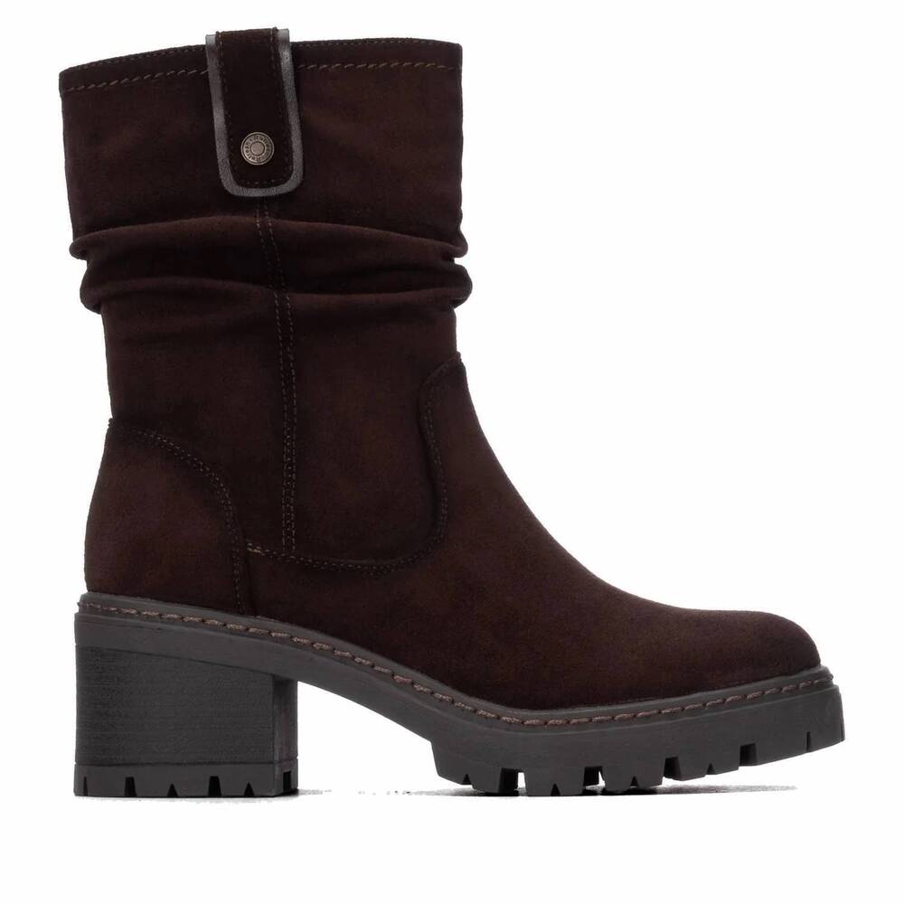 NEW REFRESH women's suede ankle booties in brown
